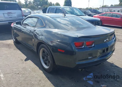 2013 Chevrolet Camaro 2Ls z USA, uszkodzony, nr VIN 2G1FA1E31D9150011